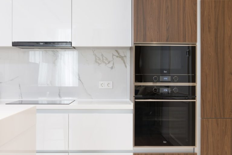 廚房設計裝潢系統廚具嵌入式電器櫃設計插座