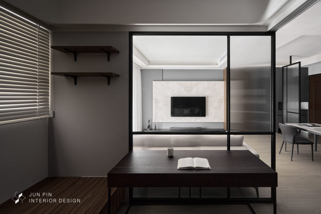 新北新莊宏普雙橡園室內設計裝潢28坪醫生現代風單身宅書房玻璃隔間