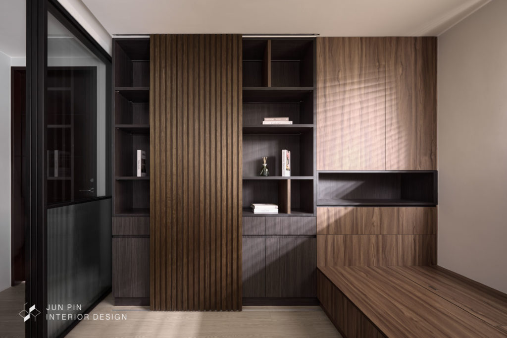 新北新莊宏普雙橡園室內設計裝潢28坪醫生現代風單身宅書房收納櫃