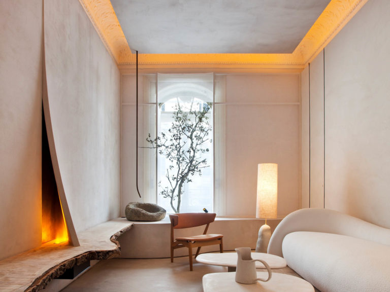Wabi Sabi日式侘寂風格美學設計裝潢案例客廳沙發臥榻壁爐