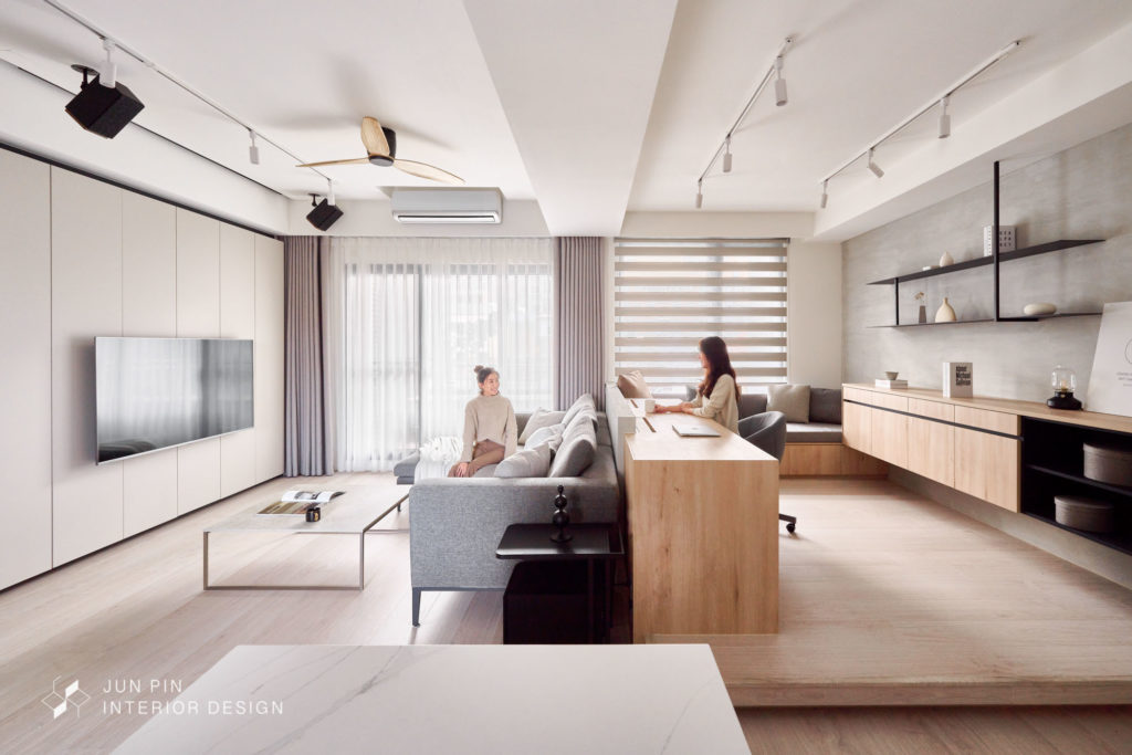 新竹東區東京中城室內設計裝潢24坪韓系小豪宅設計客廳沙發書桌
