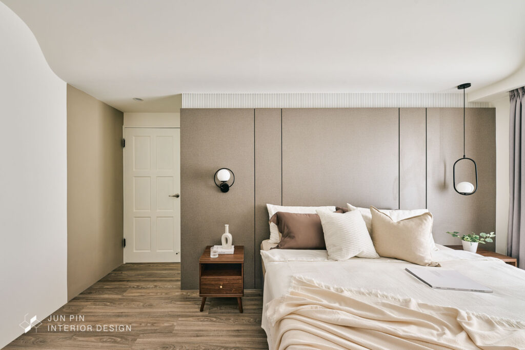 新北八里新世界室內設計裝潢32坪現代風親子宅臥室房間床頭牆