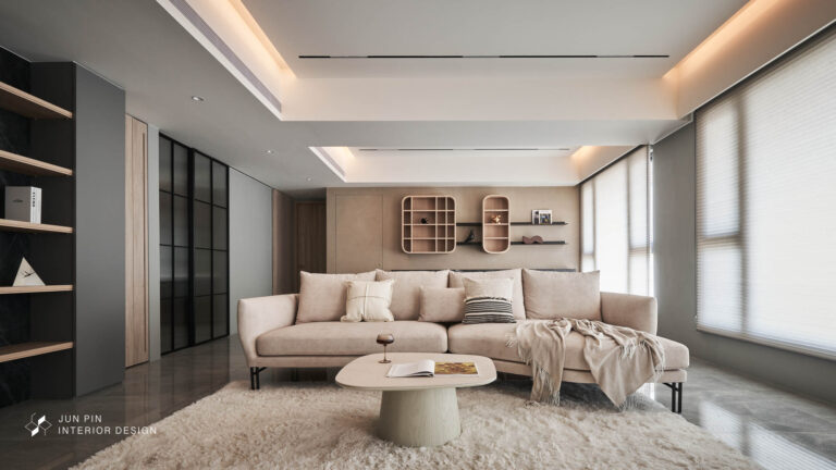 絨布是秋冬代表材質之一