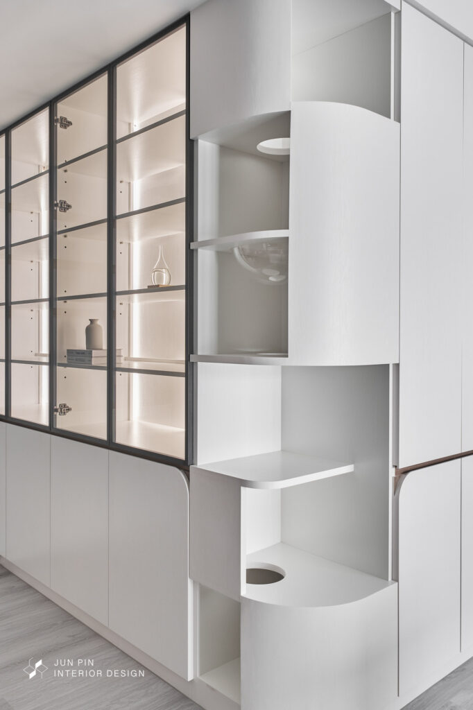 單色櫃子透過線條和登調也可以很時尚