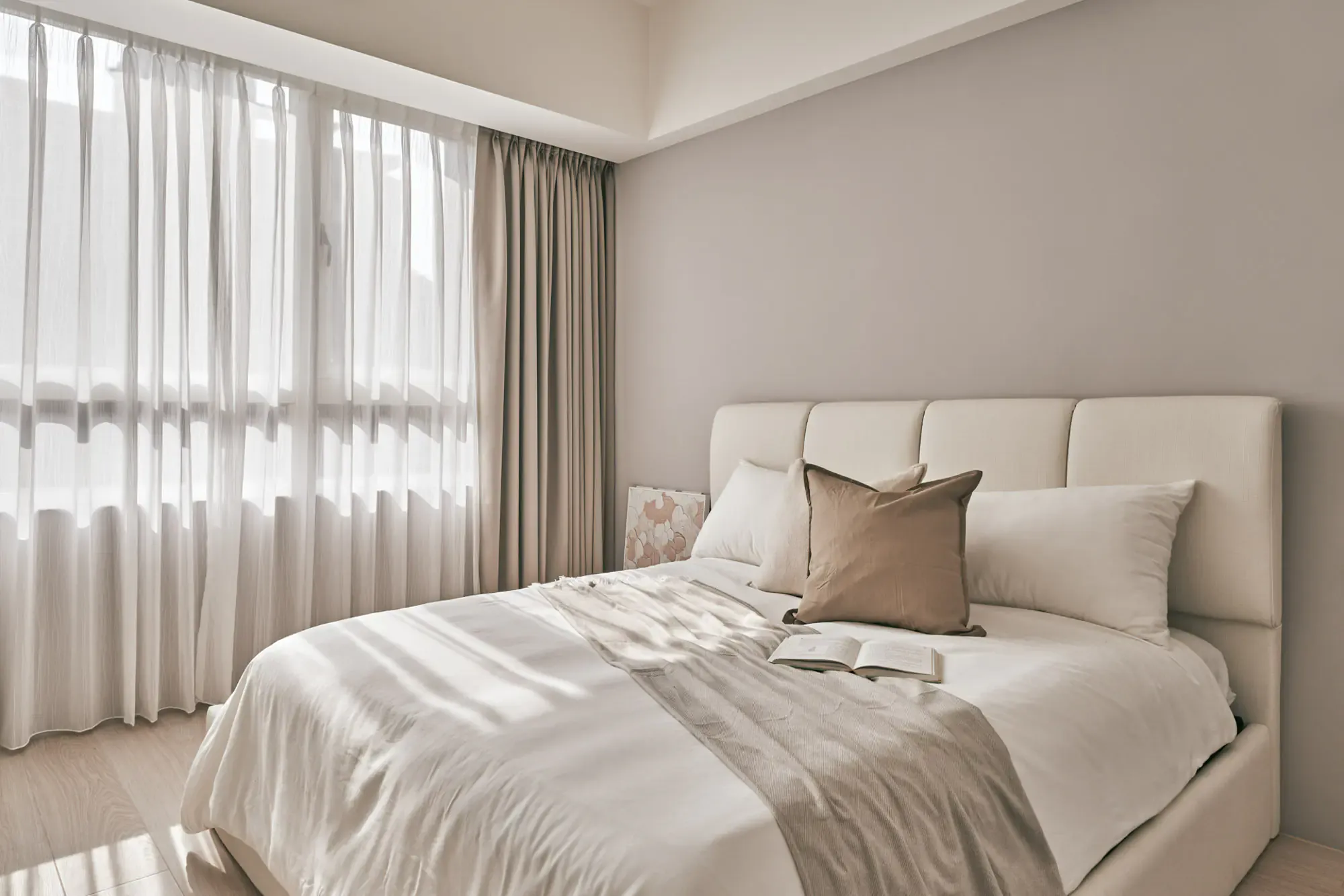 床位的擺放不只牽涉風水也可能影響睡眠品質